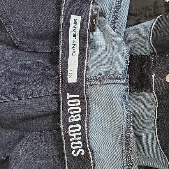 DKNY JEANS  BOOT CUT CROP JEANS/ 22W. - Picture 3 of 11